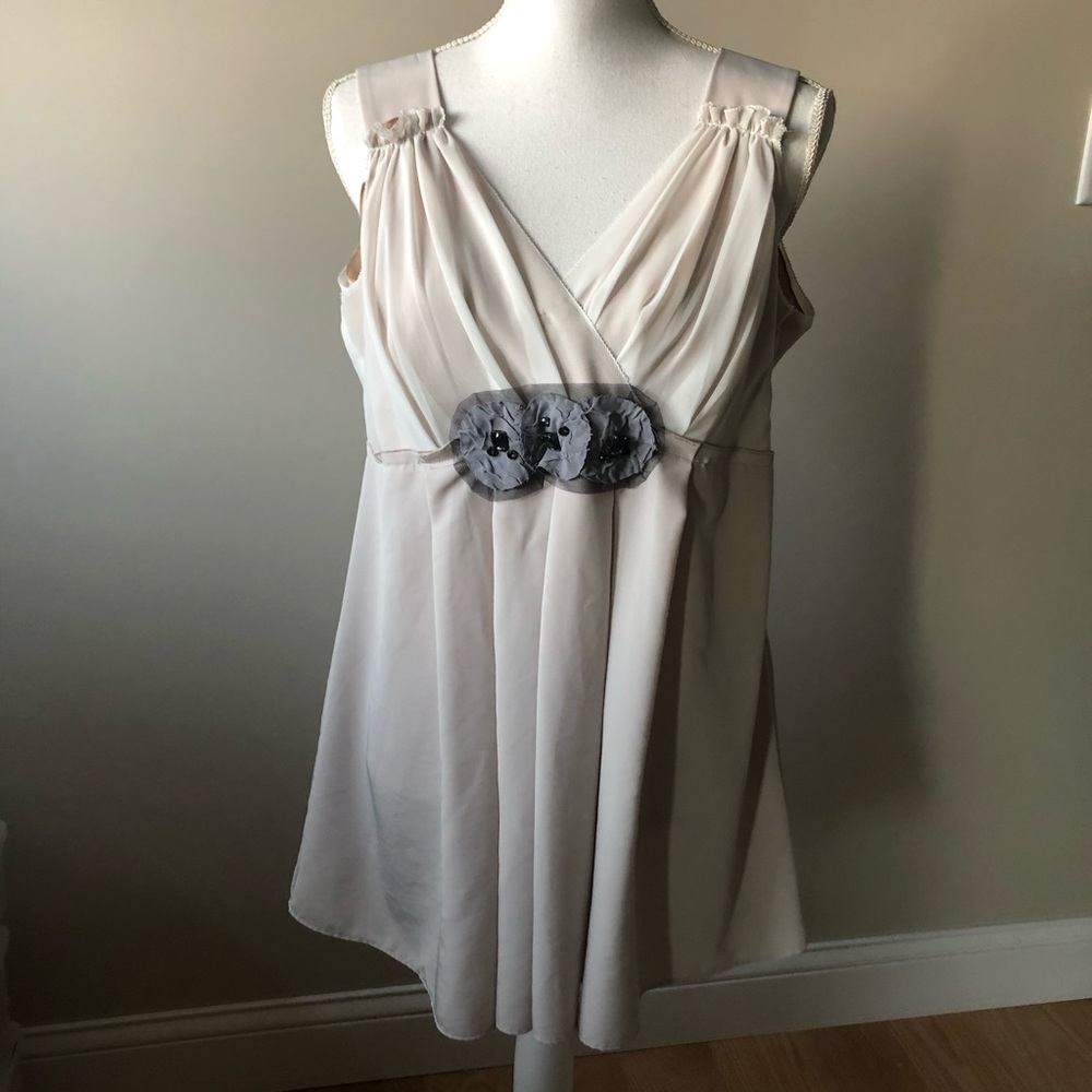 Beautiful Vera Wang Top